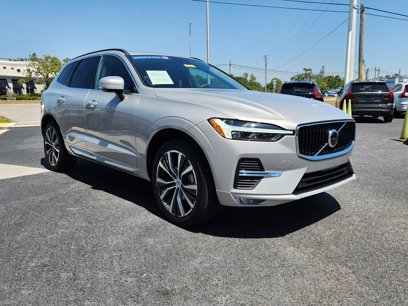 Certified 2022 Volvo XC60 B5 Momentum w/ Protection Package Premier