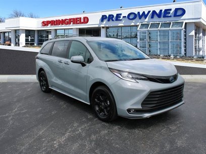 Used 2025 Toyota Sienna XSE