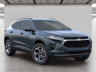 New 2025 Chevrolet Trax LT w/ Driver Confidence Package
