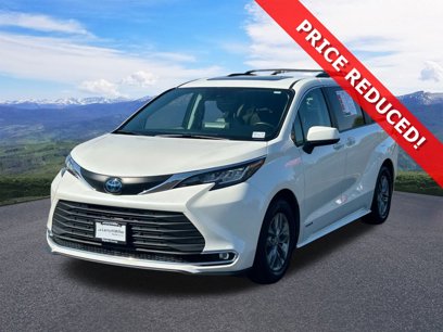 Used 2021 Toyota Sienna XLE