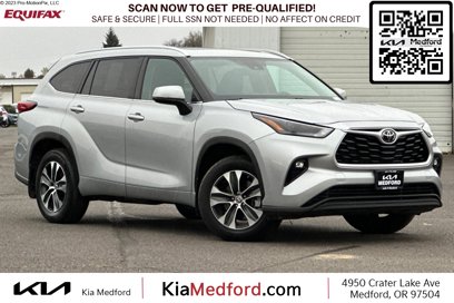 Used 2022 Toyota Highlander XLE