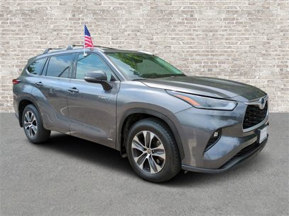 Used 2021 Toyota Highlander XLE