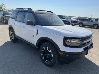 New 2024 Ford Bronco Sport Outer Banks w/ Tech Package