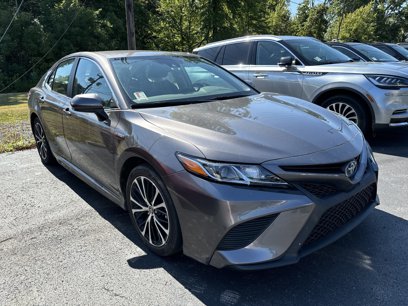 Used 2020 Toyota Camry SE w/ Protection Package (Q1)