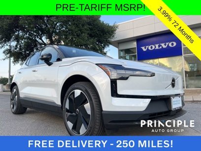 New 2025 Volvo EX30 Plus w/ Climate Package