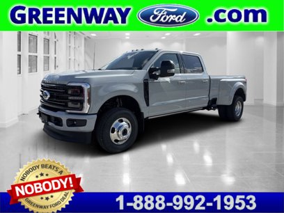 New 2025 Ford F350 4x4 Crew Cab DRW Super Duty