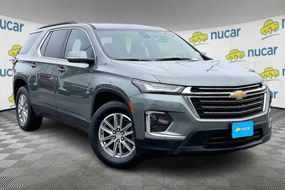 Used 2022 Chevrolet Traverse LT