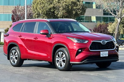 Used 2023 Toyota Highlander XLE