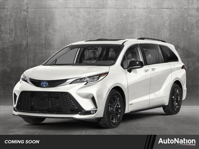 New 2025 Toyota Sienna XSE