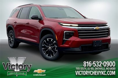 New 2025 Chevrolet Traverse LT w/ Sun and Wheel Package