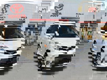 Used 2019 Toyota Sienna XLE