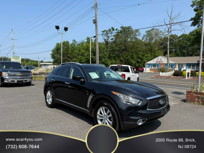 Used 2017 INFINITI QX70 3.7 w/ Premium Package