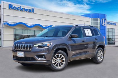 Used 2019 Jeep Cherokee Latitude Plus w/ Comfort/Convenience Group