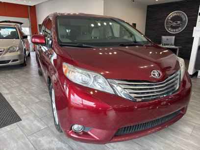 Used 2011 Toyota Sienna Limited w/ Premium Pkg