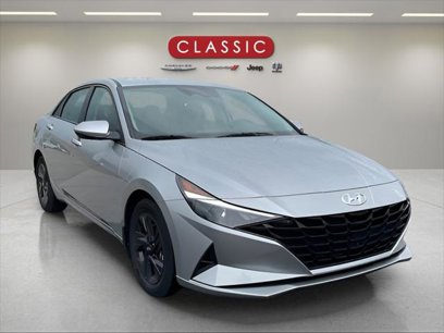 Used 2023 Hyundai Elantra SEL