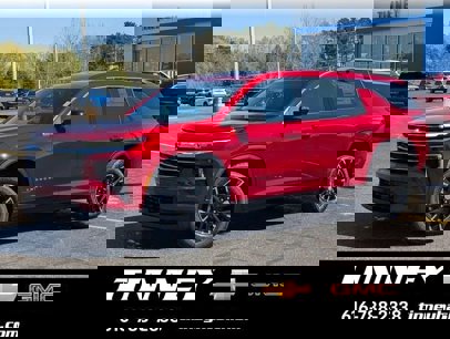 New 2025 Chevrolet Traverse LT w/ Sun and Wheel Package
