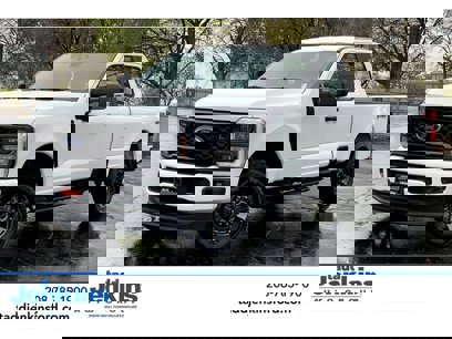 New 2025 Ford F350 XL