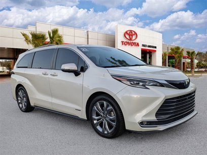 Used 2021 Toyota Sienna Platinum