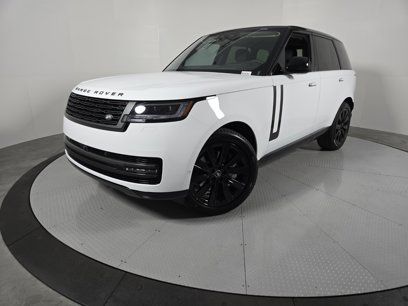 New 2025 Land Rover Range Rover SE