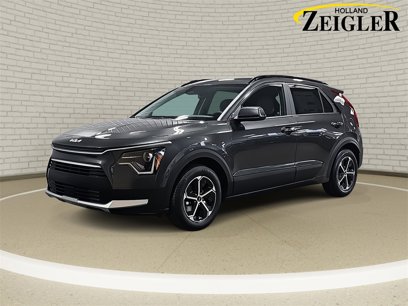 New 2025 Kia Niro EX