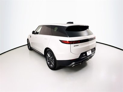 New 2025 Land Rover Range Rover Sport SE