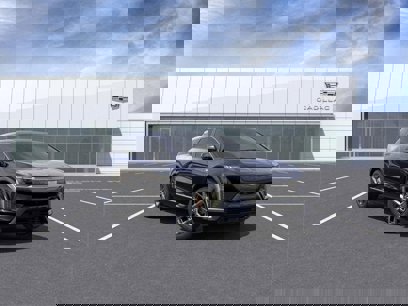 New 2025 Cadillac Optiq Luxury 2