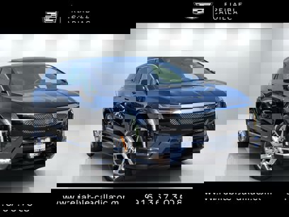 New 2025 Cadillac Optiq Luxury 1