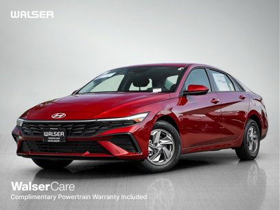 New 2025 Hyundai Elantra SE