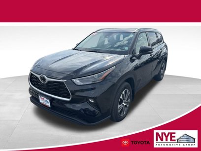 Used 2022 Toyota Highlander XLE