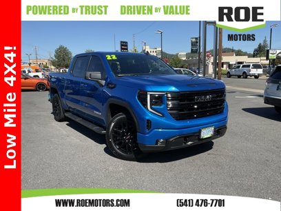Certified 2022 GMC Sierra 1500 Elevation w/ LPO, Elevation Black Package