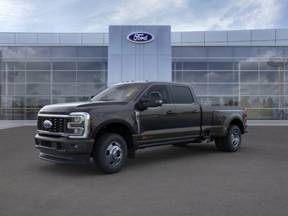 New 2025 Ford F350 4x4 Crew Cab DRW Super Duty