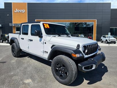 New 2024 Jeep Gladiator Sport