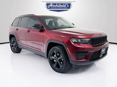 Used 2024 Jeep Grand Cherokee Altitude
