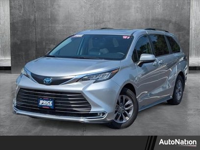 Used 2021 Toyota Sienna XLE