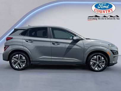 Used 2022 Hyundai Kona SEL w/ Convenience Package