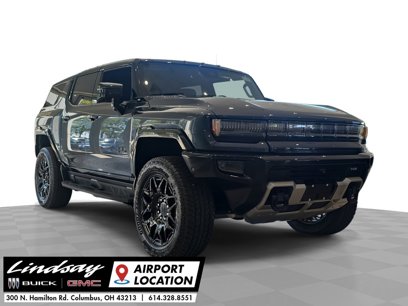 New 2026 GMC Hummer EV SUV w/ LPO, Dark Essentials Package