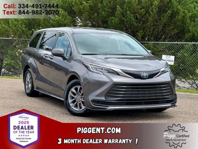 Used 2023 Toyota Sienna LE