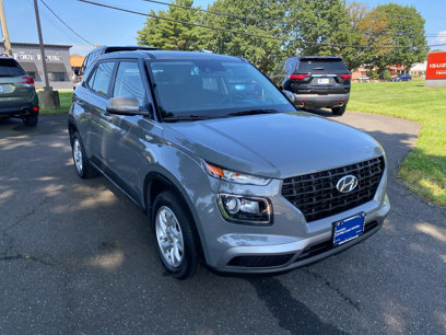 Certified 2022 Hyundai Venue SE