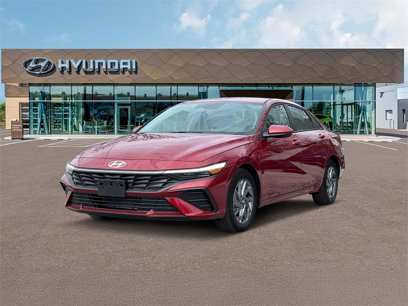 New 2024 Hyundai Elantra SEL