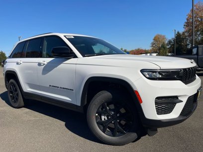New 2025 Jeep Grand Cherokee Altitude
