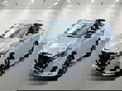 Used 2021 Nissan Altima 2.5 SV