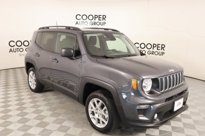 Used 2023 Jeep Renegade Latitude w/ Sun/Sound Group
