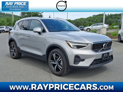 Certified 2025 Volvo XC40 B5 Core