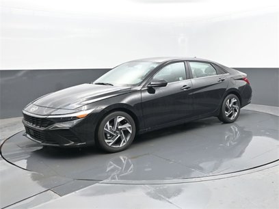 Used 2025 Hyundai Elantra SEL