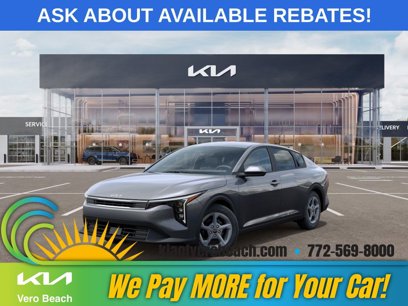 New 2025 Kia K4 LXS