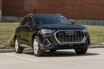 Certified 2024 Audi Q3 2.0T Premium Plus