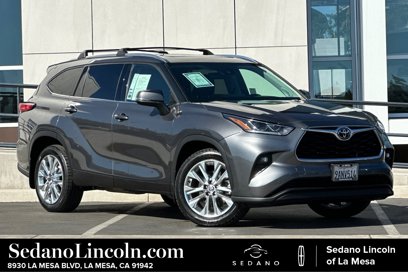 Used 2022 Toyota Highlander Limited