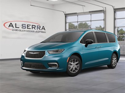 New 2025 Chrysler Pacifica Select
