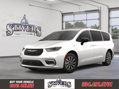New 2025 Chrysler Pacifica Select