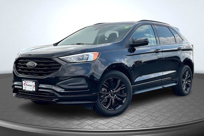 Used 2022 Ford Edge SE w/ Black Appearance Package